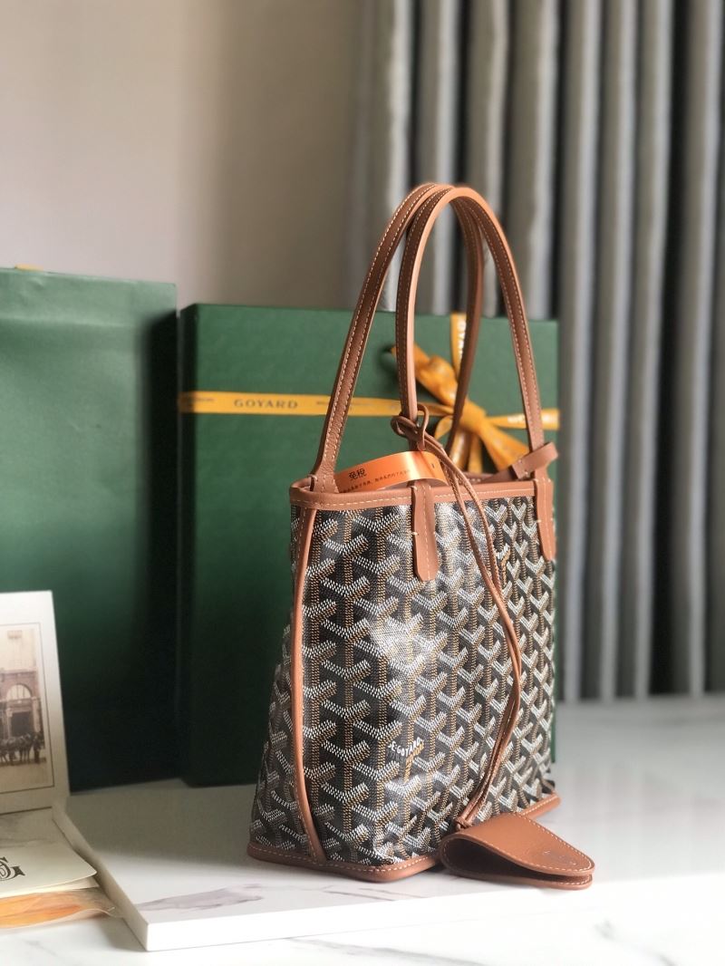 Goyard Shopping Bags